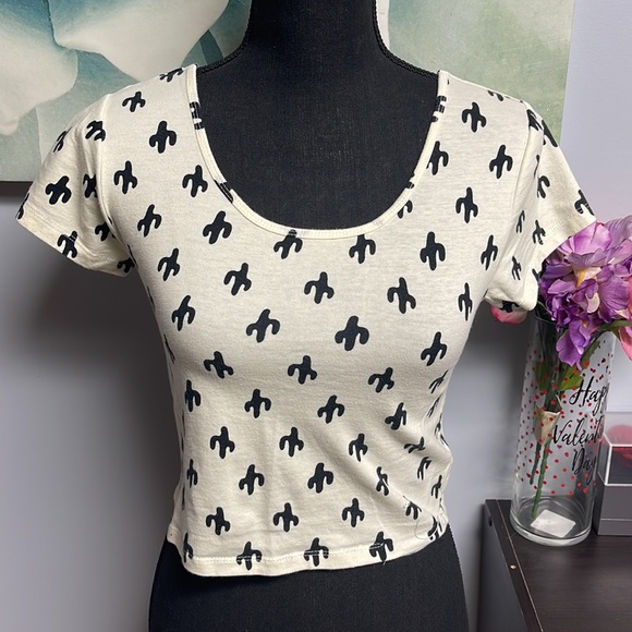 Forever 21 Crop Top - Picture 2 of 10